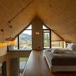 Chalet Yalyna - в карпатах із чаном-джакузі *