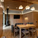 Chalet Yalyna - в карпатах із чаном-джакузі Slawske